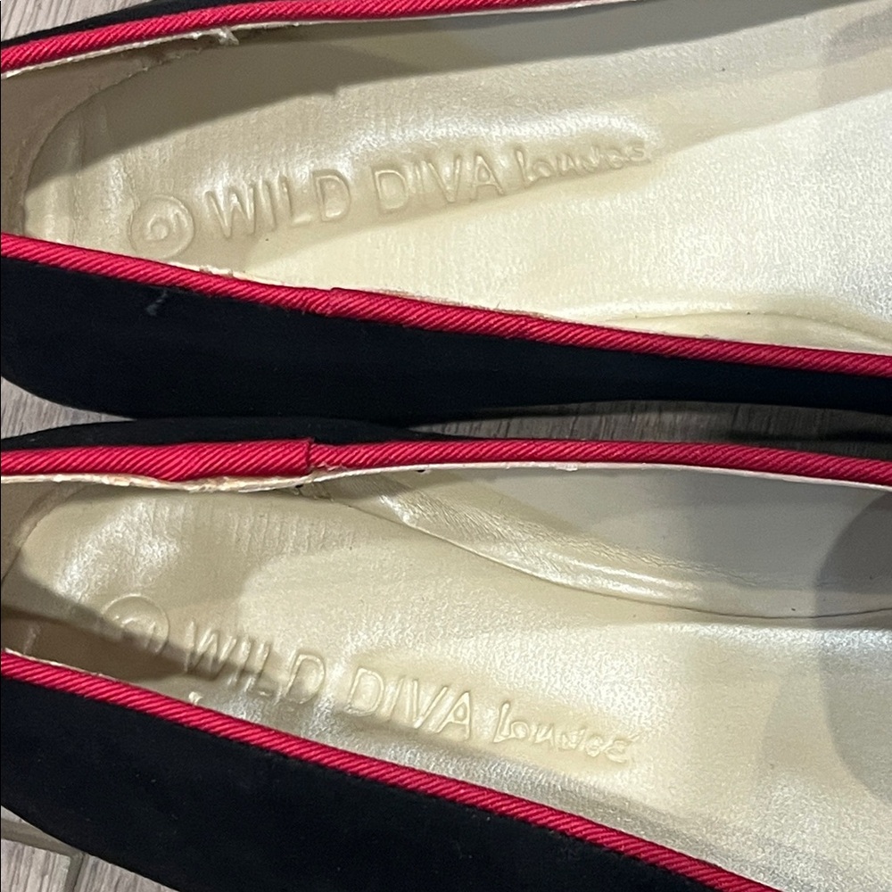 New in Box Wild Diva Lounge Black and White Zebra Flats Slip-on Size 6 - Picture 5 of 11